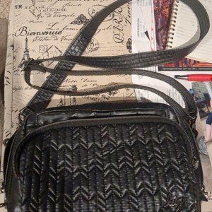 Lug Ranger Mini Crossbody Metallic Black
